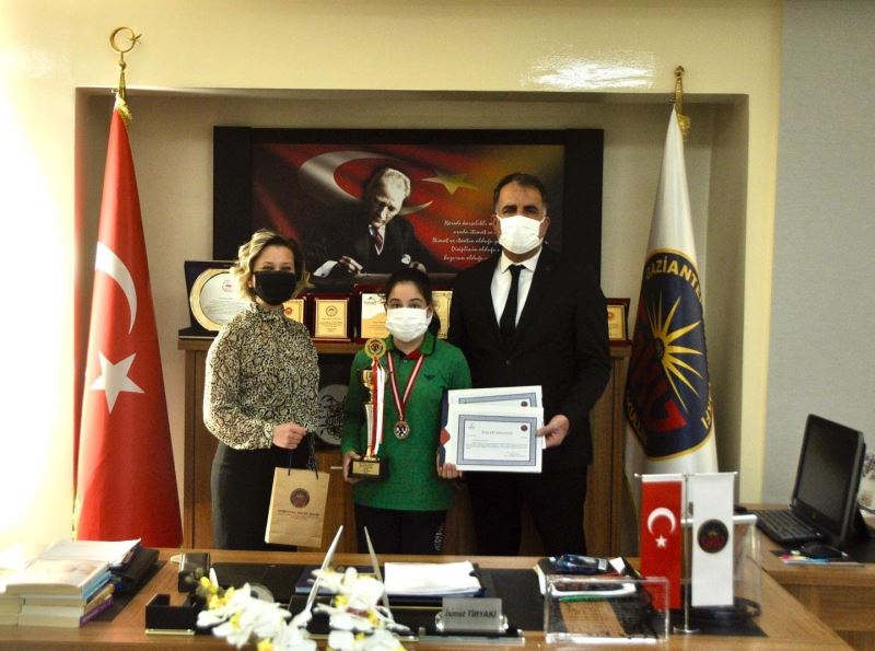 GKV’li Beren Kalyoncu satrançta Türkiye ikincisi
