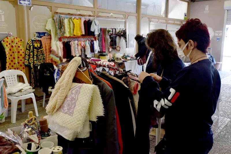 Kadınların el emeği Hanımeli Sokağı’nda
