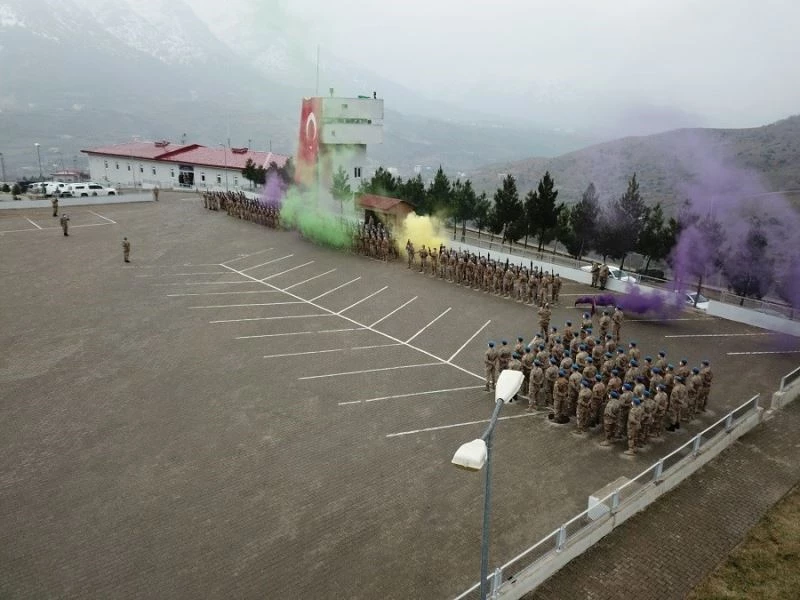 Sason’da komandolar gururla Suriye’ye uğurlandı
