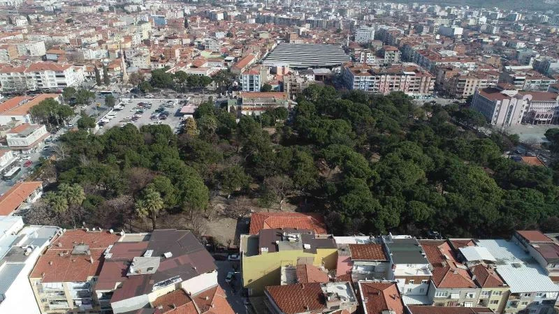 Akhisar Kültürpark’ta yenileme çalışmaları sürüyor
