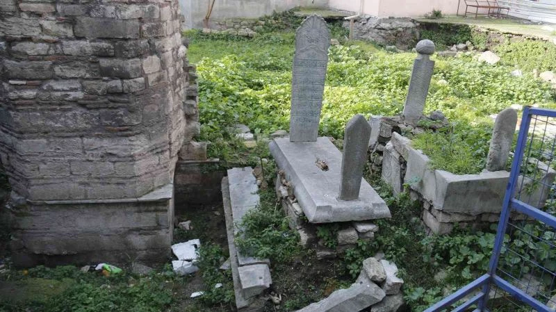 İstanbul’un kaybolan mescidi aslına dönmeyi bekliyor
