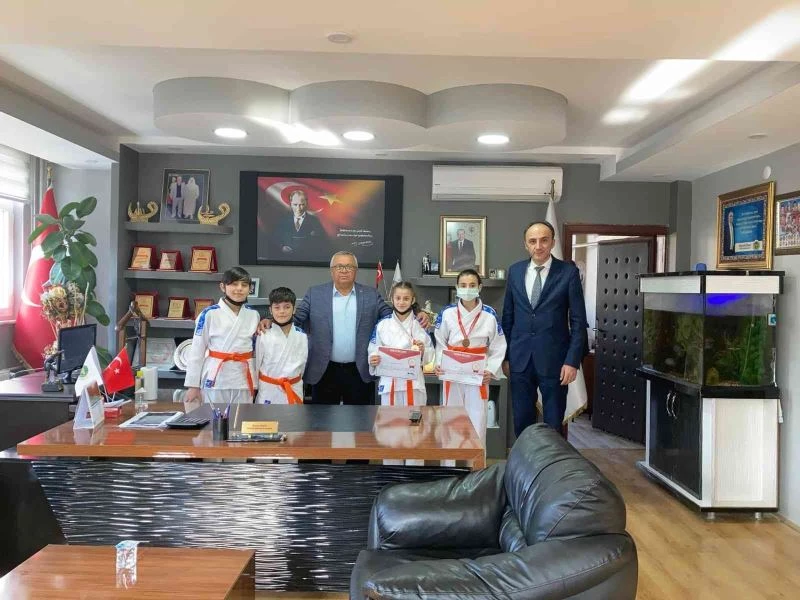 Ormanlı Ortaokulu öğrencileri Judo müsabakalarına katıldı
