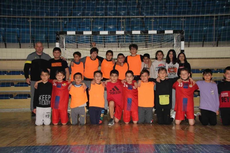 Turnuvaya 5 gün antrenman yaparak hazırlanıyorlar
