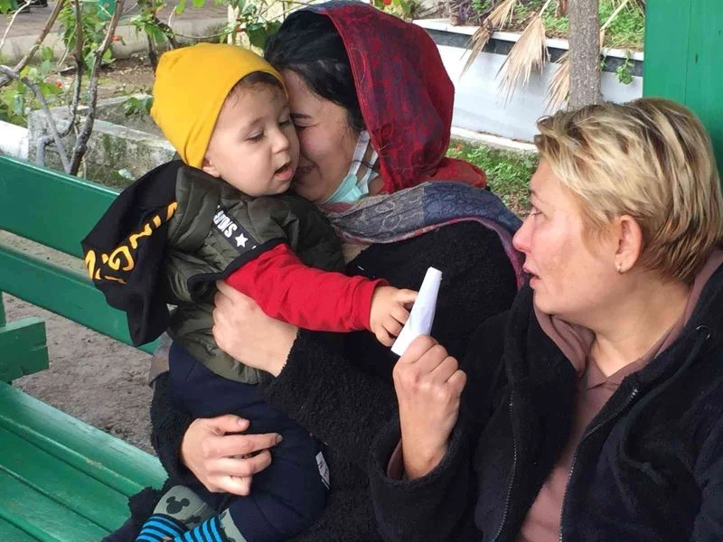 Beyin kanamasından ölen polis memurunun oğlu yürekleri yaktı
