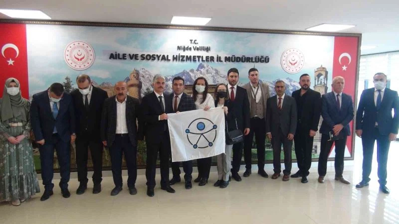 Niğde’de kurumlara ’Erişilebilirlik bayrağı’ verildi
