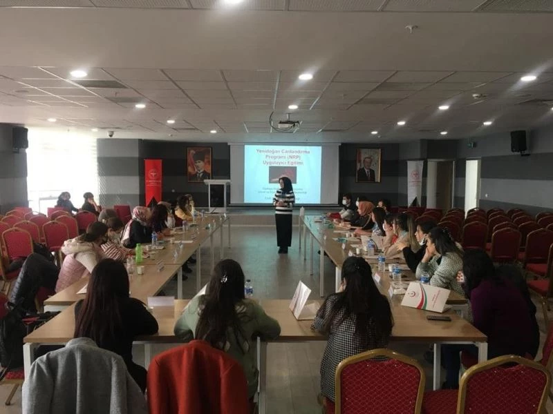 Erzincan’da “Yeni Doğan Canlandırma” eğitimi başladı
