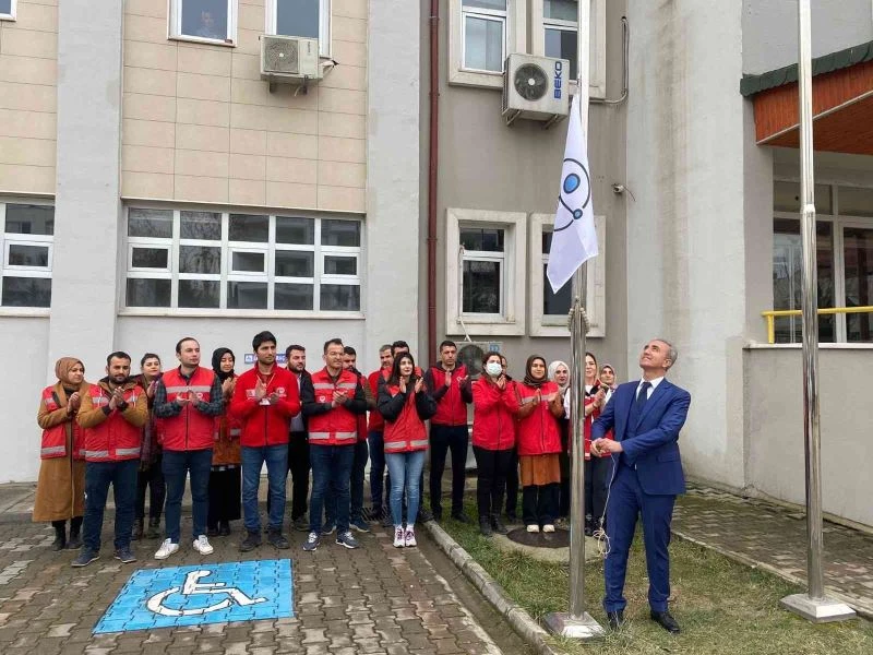 Erişilebilirlik bayrağı göndere çekildi
