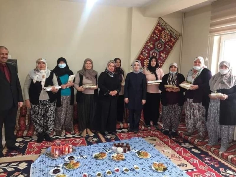 Kaymakam Baytak Kur’an-ı Kerim kursiyerlerini ziyaret etti
