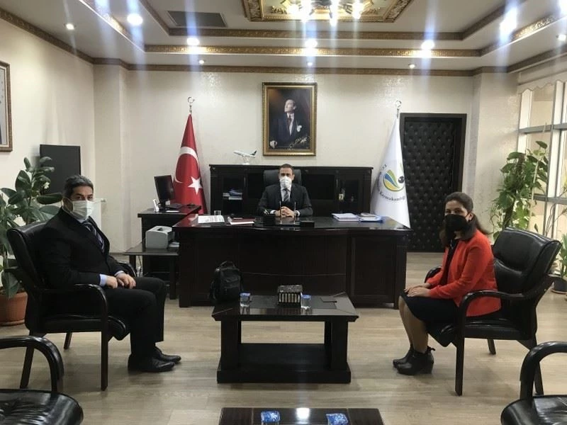 Burhaniye Kaymakamı İlyas Memiş,  Vergi Haftasını kutladı
