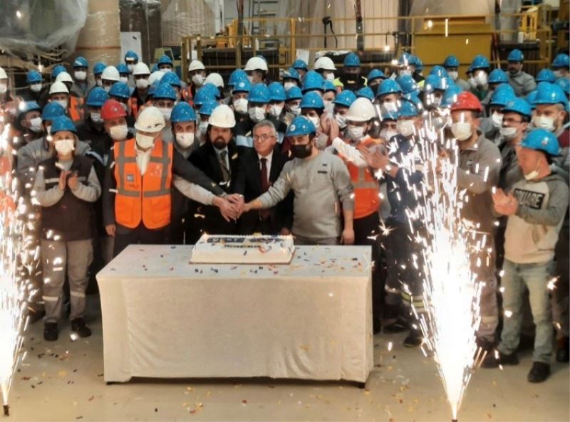 BEST işçileri maaş zammını pastayla kutladı

