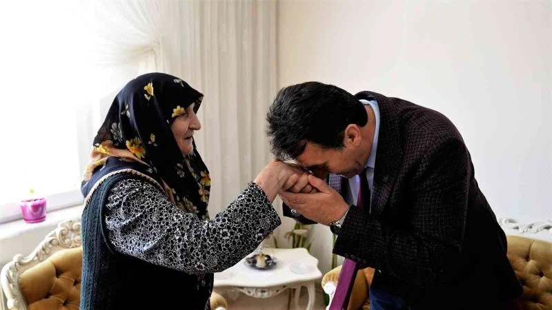 Osmangazi’de gönül ve hizmet seferberliği büyüyerek sürüyor
