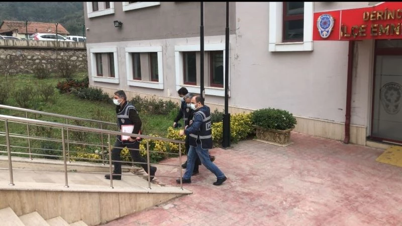 Süpermarkette evli çifte dehşet yaşatan zanlı tutuklandı
