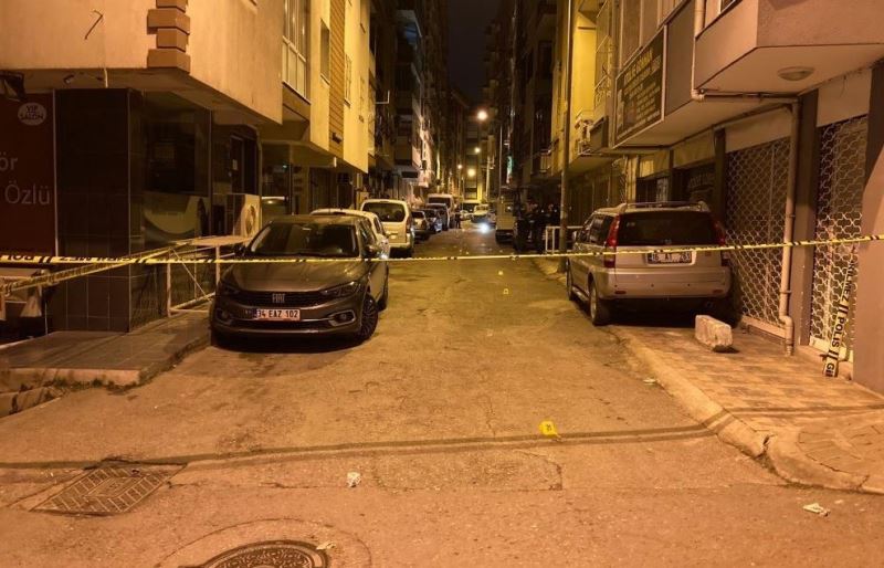 İzmir’deki bıçaklı saldırıda yaralanan polisin durumu iyiye gidiyor
