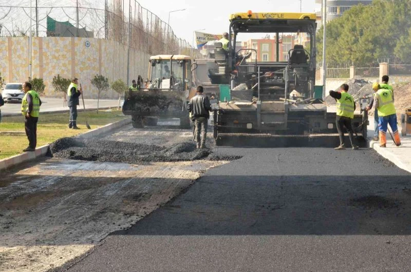 Tarsus Hal Kompleksinde yol çalışmaları tamamlandı
