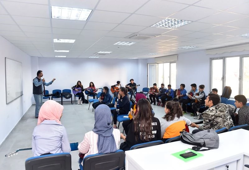 Gençlik Merkezi, sosyal aktivite ve kültüre katkı sağlamaya devam ediyor
