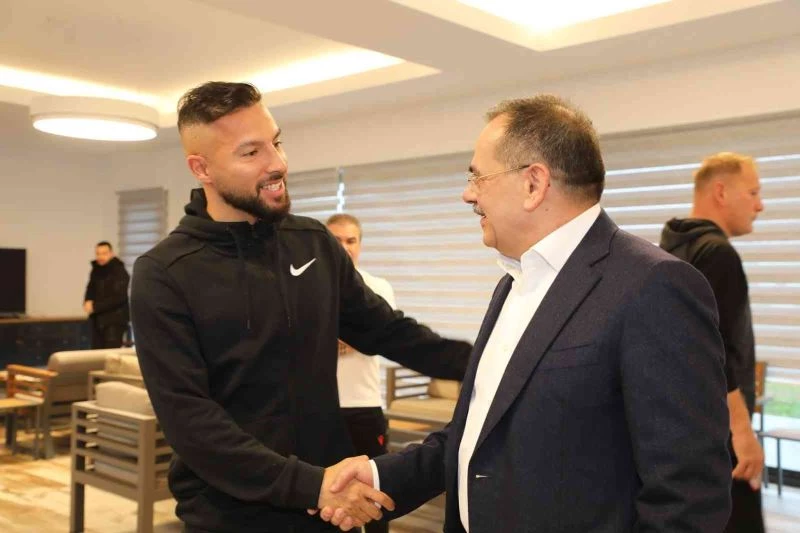 Samsunspor’u zorlu deplasmana Başkan Demir uğurladı
