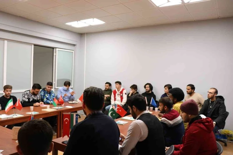 Uluslararası öğrenci temsilcileri toplantıda buluştu
