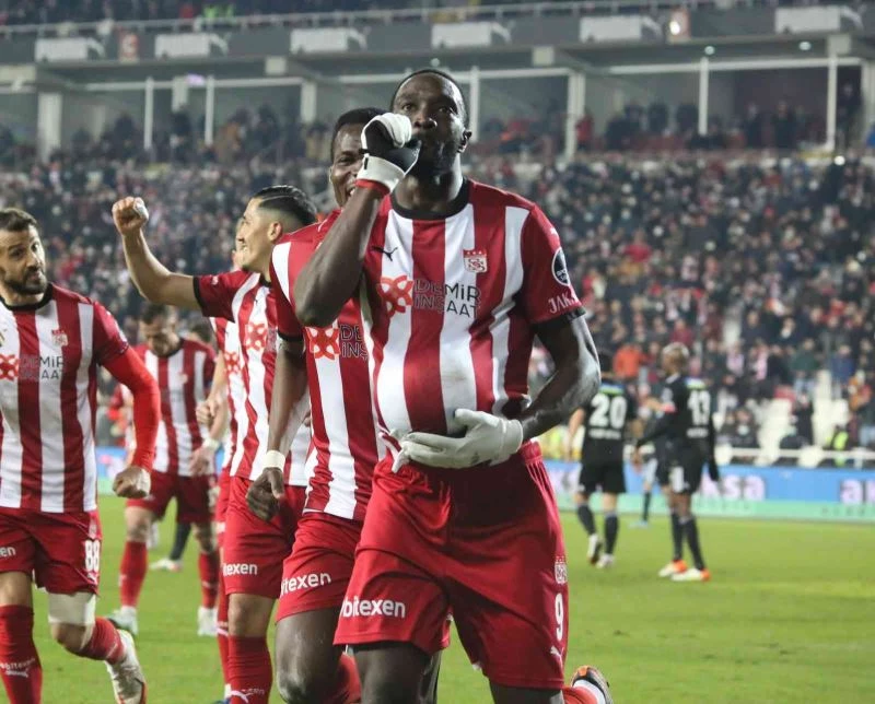 Yatabare gol sayısını 8’e yükseltti