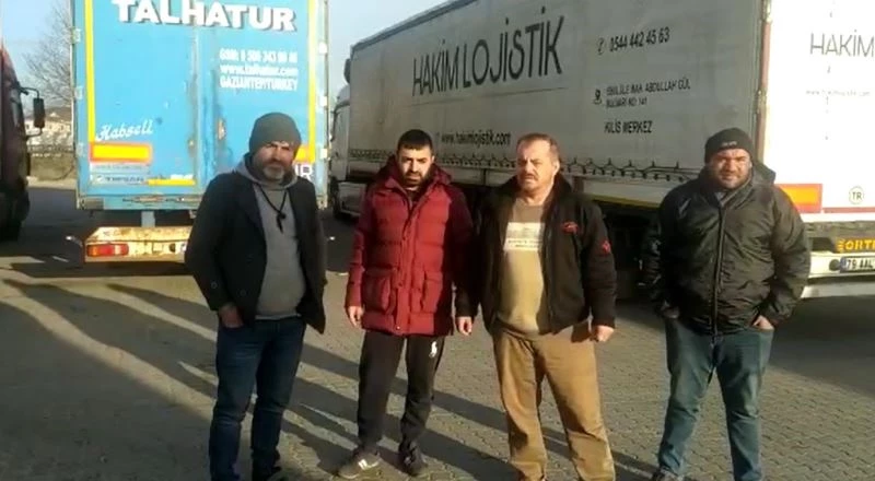 Türk tırcılar, Ukrayna’da mahsur kaldı: “Açlıktan birbirimizi yiyeceğiz”
