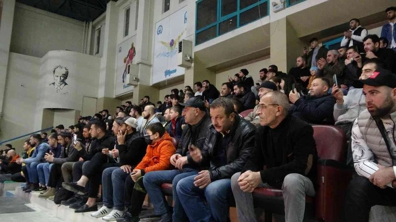 Bursa’da karma dövüş sanatları organizasyonu gerçekleştirildi
