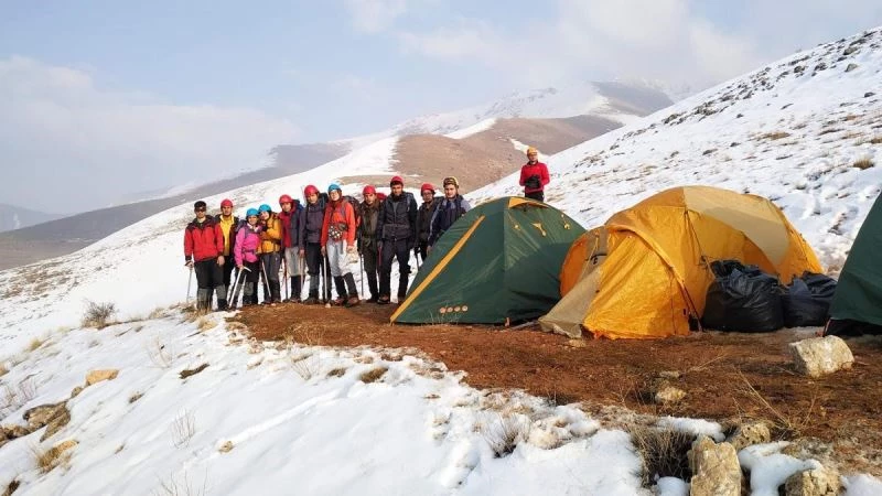 Üniversite öğrencilerine dağcılık eğitim
