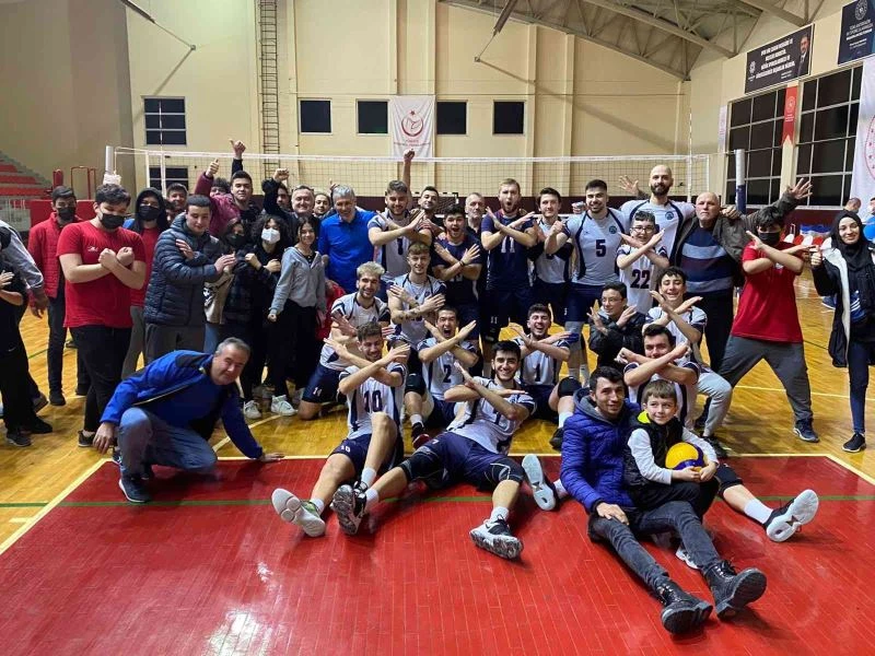 Bigadiç Belediyespor’un Play-Off inadı sürüyor
