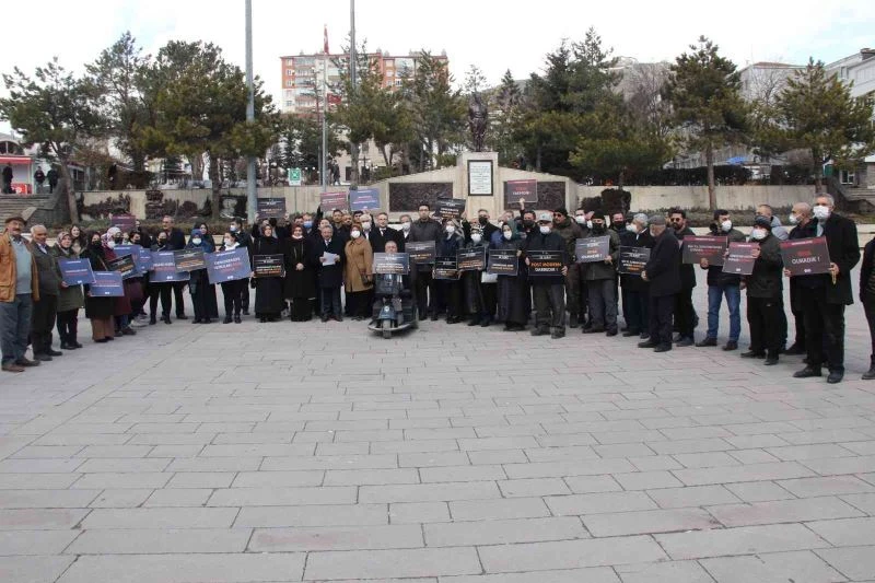 Başer, “28 Şubat demokrasiye ve özgürlüğe yapılan fiili bir darbedir”
