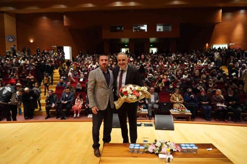 Kestel’de Miraç Kandili Özel Programına Bekir Develi ve Ahmet Feyzi konuk oldu
