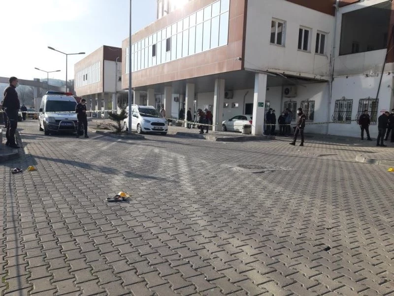 Güvenlik görevlilerin vurulduğu olayda sanıkların yargılanmasına devam edildi
