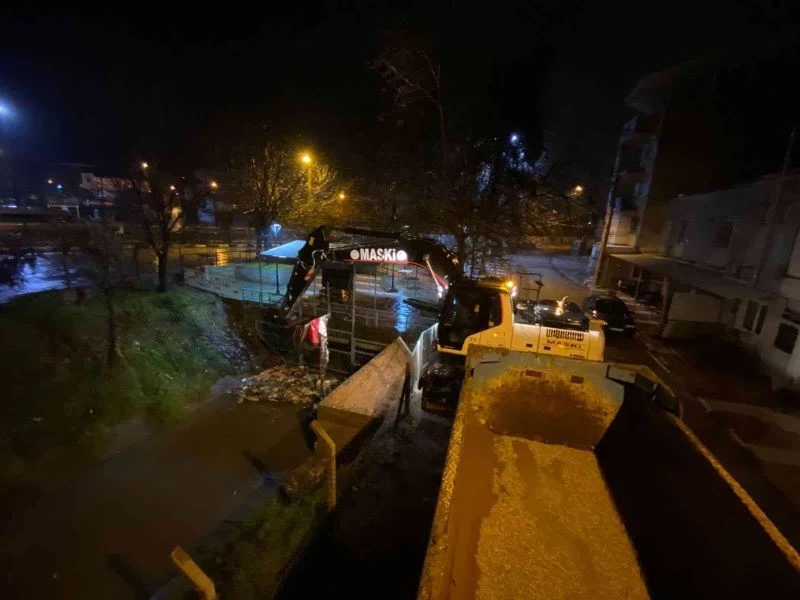 MASKİ’den dere yataklarında yağış mesaisi
