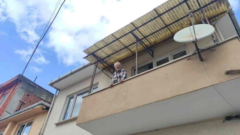 Haber alınamayan yaşlı adam evde uyurken bulundu: 