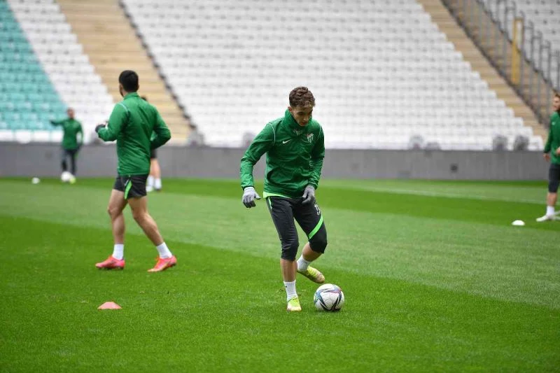 Bursaspor, Timsah Park’ta çalıştı
