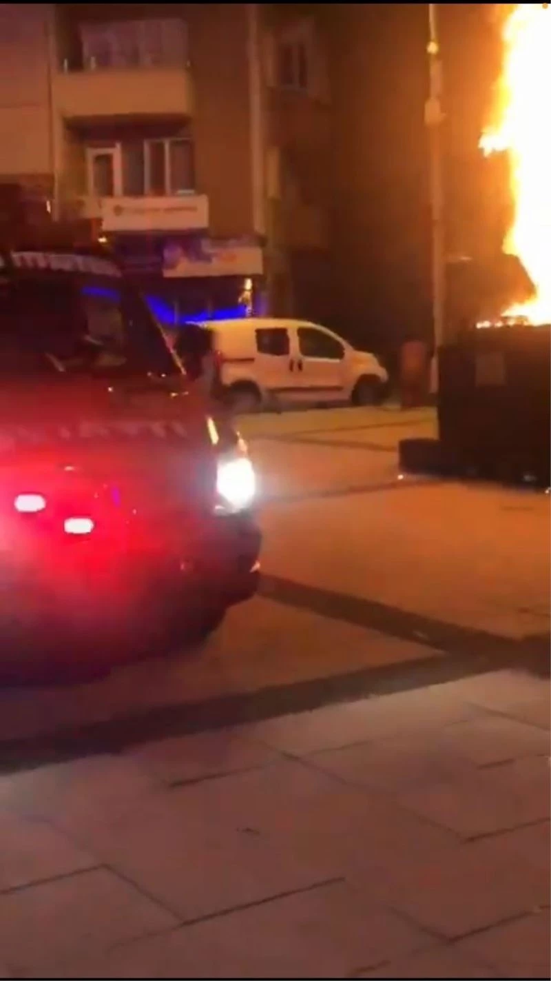 Uzunköprü’de Adalet anıtına saldırı!
