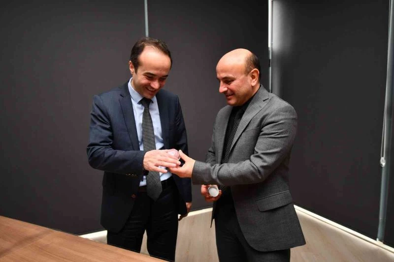 Altınova’da tıbbı bitkilerden üretilen kremler şifa dağıtacak
