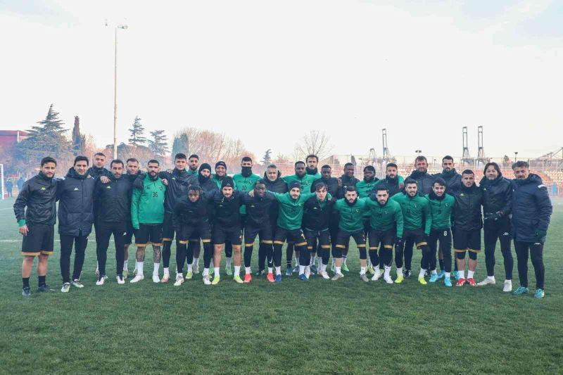 Mehmet Altıparmak: “Daha çok gol atmak için oynayacağız”
