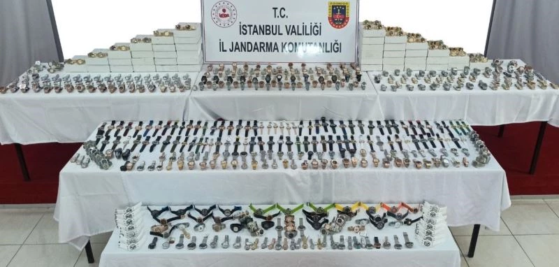 Jandarmadan sahte saat operasyonu: 740 saat ele geçirildi
