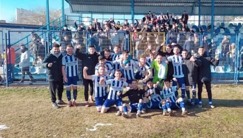 Vitraspor kendi evinde gol olup yağdı
