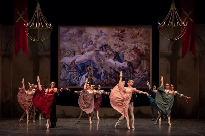 Romeo ve Juliet Sevgililer Gününe özel Antalya DOB sahnesinde
