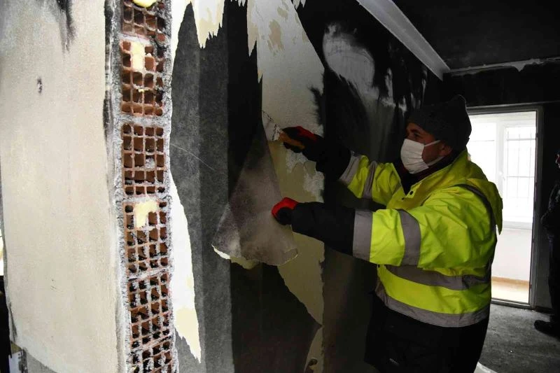 Belkıs teyzenin gözyaşlarını Balıkesir Büyükşehir Belediyesi siliyor
