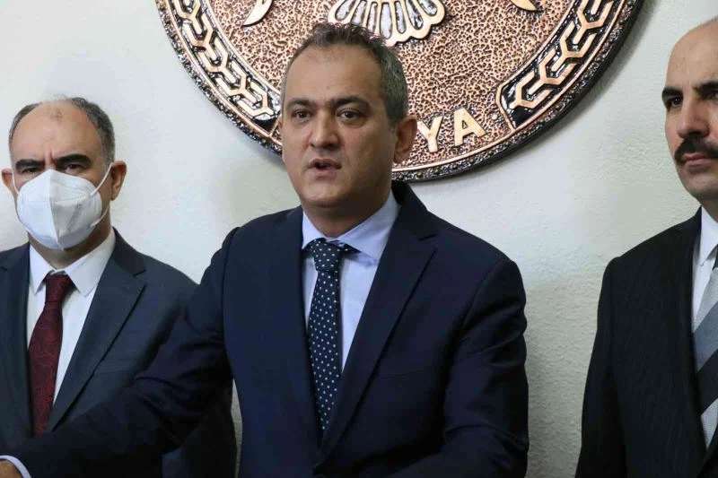Milli Eğitim Bakanı Özer: 
