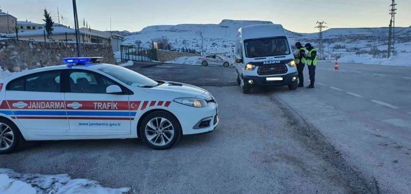 Okullar açıldı, jandarma servis denetimlerine başladı
