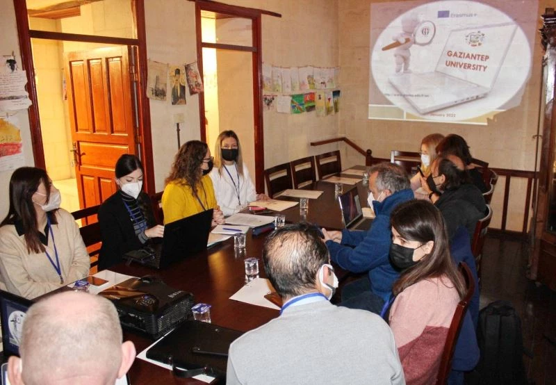 GAÜN’de eğitimde teknoloji kullanımını yaygınlaştıracak proje
