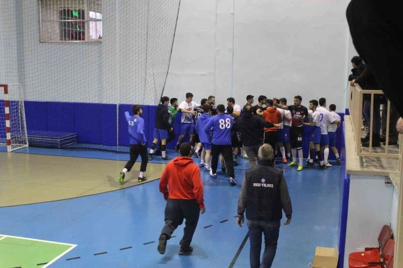 İneboluspor Kulübünden hentbol maçındaki kavgayla ilgili açıklama
