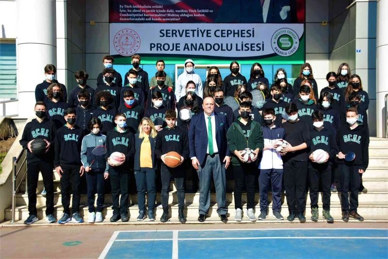 Henüz 1 yıllık okul, ülke sporuna damga vuruyor
