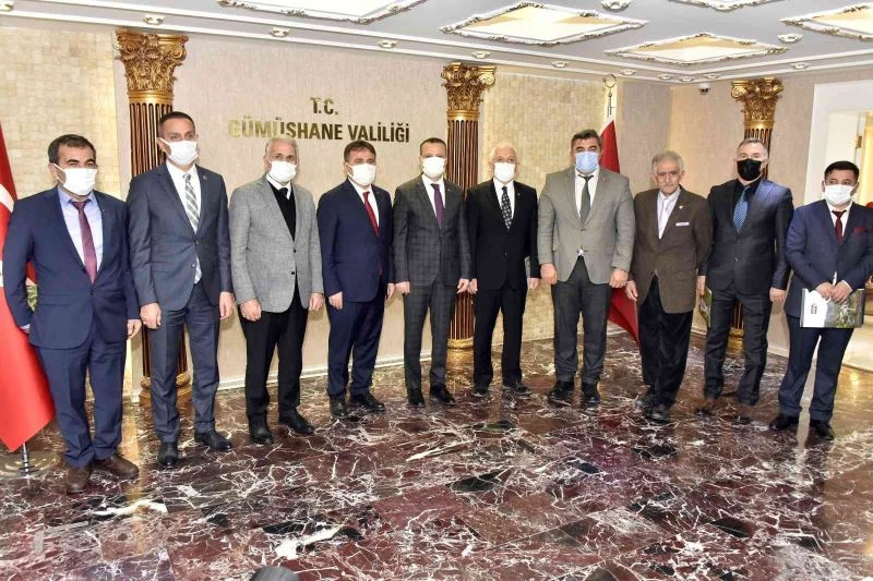 Gümüşhane’de eğitime destek veren başkanlara teşekkür belgesi
