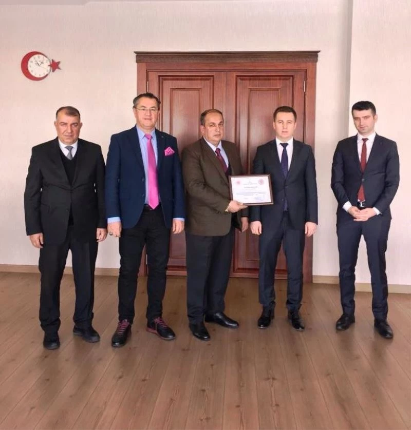 İnfaz Koruma Başmemuru Kandemir “Takdir Belgesi” ile taltif edildi
