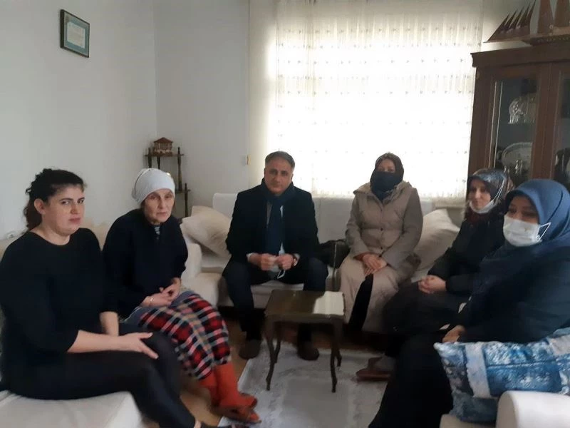 Başkan Bozkurt, gazi ailesine taziyede bulundu
