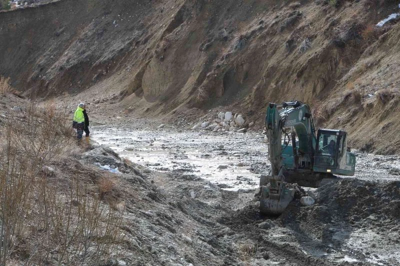 Ged Deresi Karataş Gölü’ne can suyu olacak
