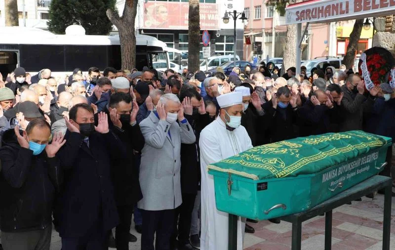 Saruhanlı eski belediye başkanı Halil Yaralı toprağa verildi
