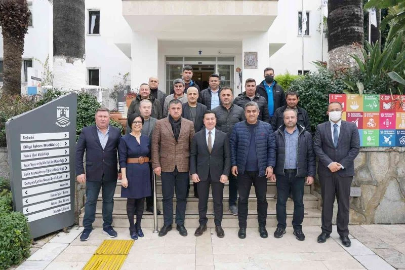 Başkan Aras, Bodrum Şoförler ve Otomobilciler Odası yönetimini ağırladı
